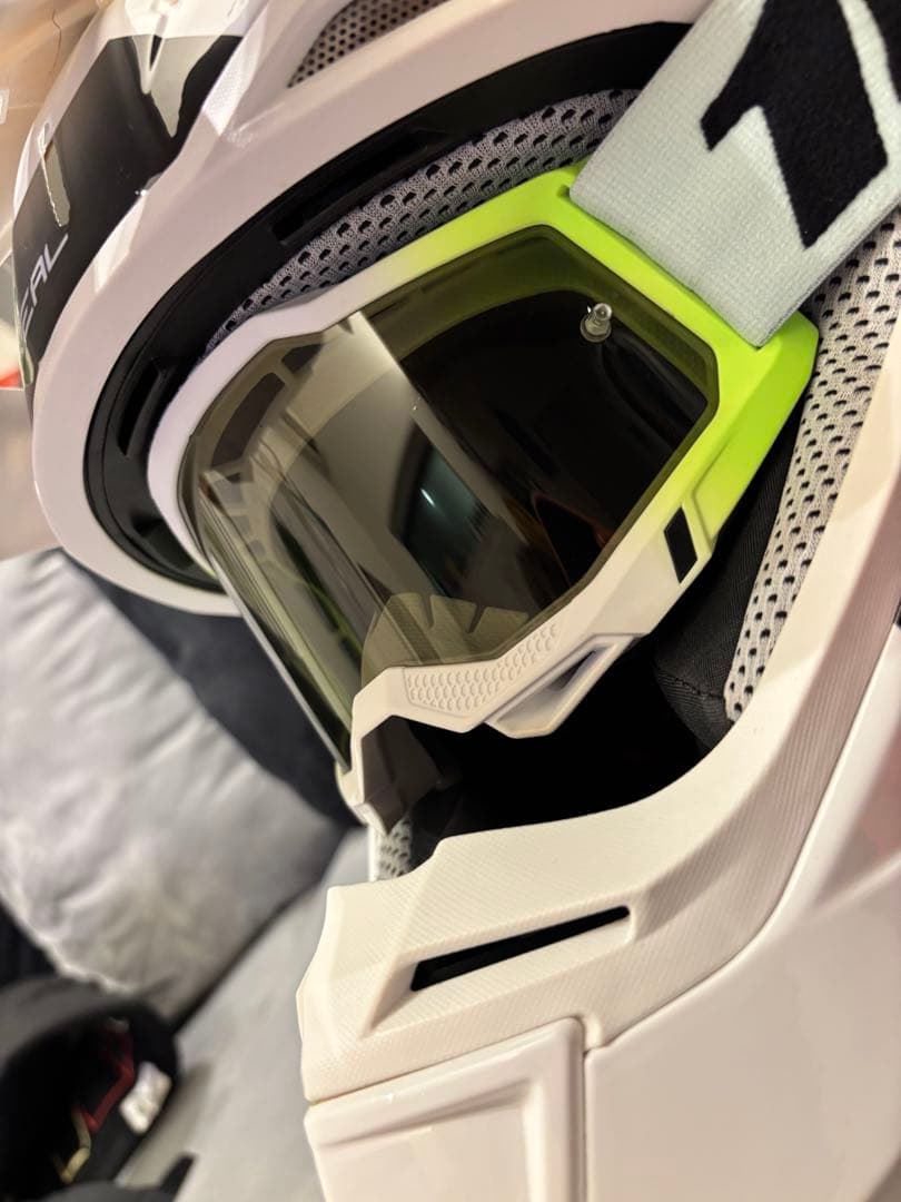 ONEAL オニール　ヘルメット　オフロード