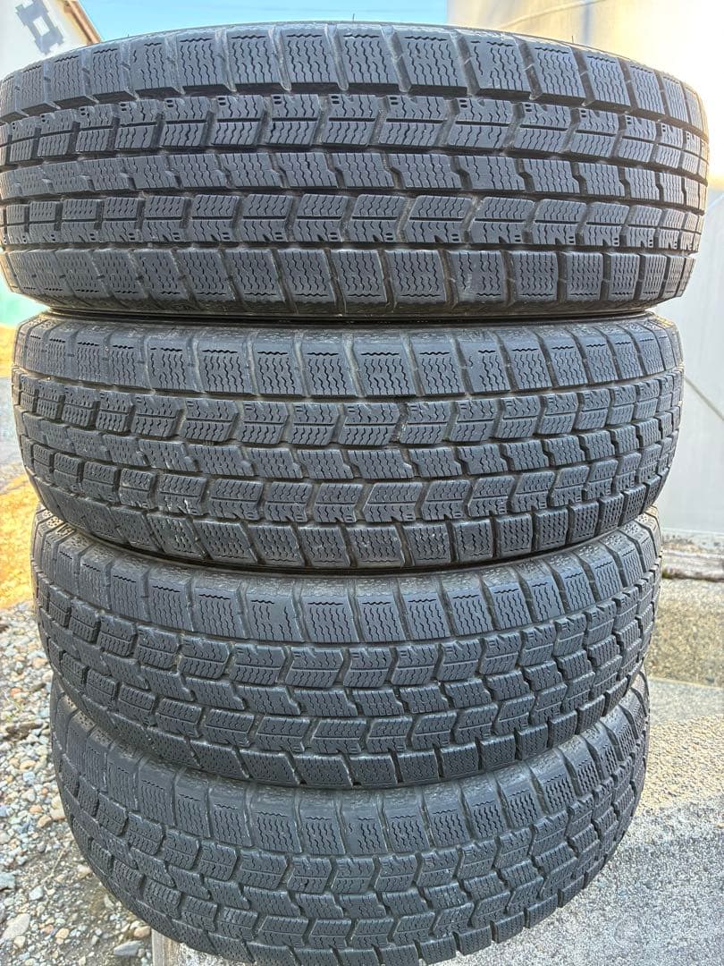 送料無料GOOD YEAR155/65R14スタッドレスタイヤ　4本
