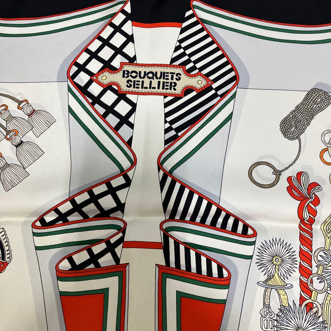 エルメス　スカーフ 90cm 「鞍職人の花束」が