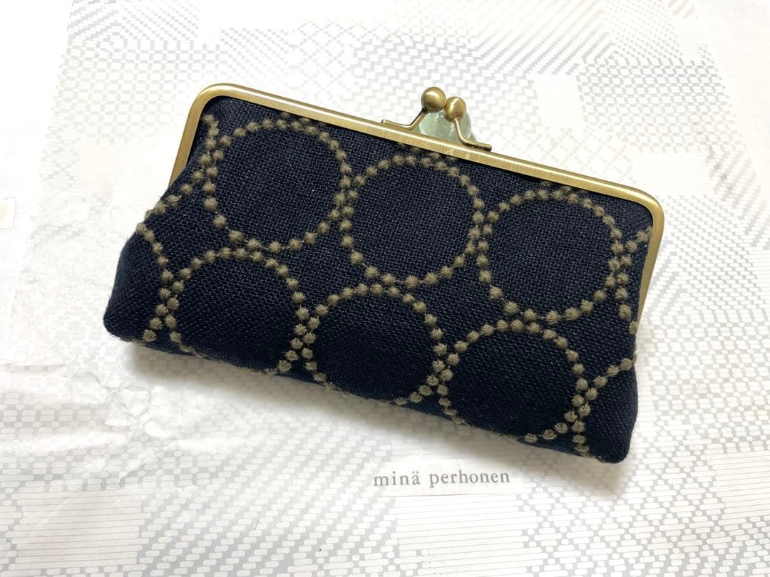 ⚮ミナペルホネンレア swing camellia がま口ポーチ m44