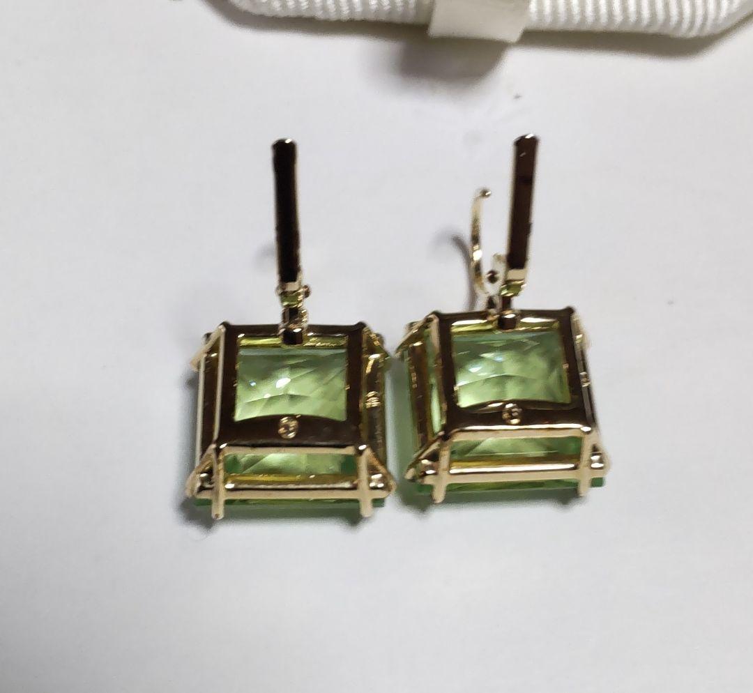 Swarovski Milleniaスクエアカットドロップ ピアス