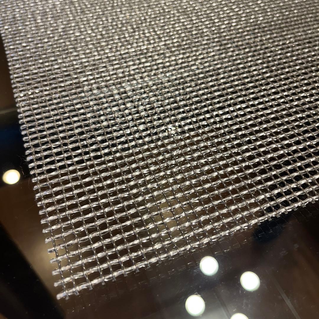 チルウィッチ　テーブルランナー　ラティス　シルバー