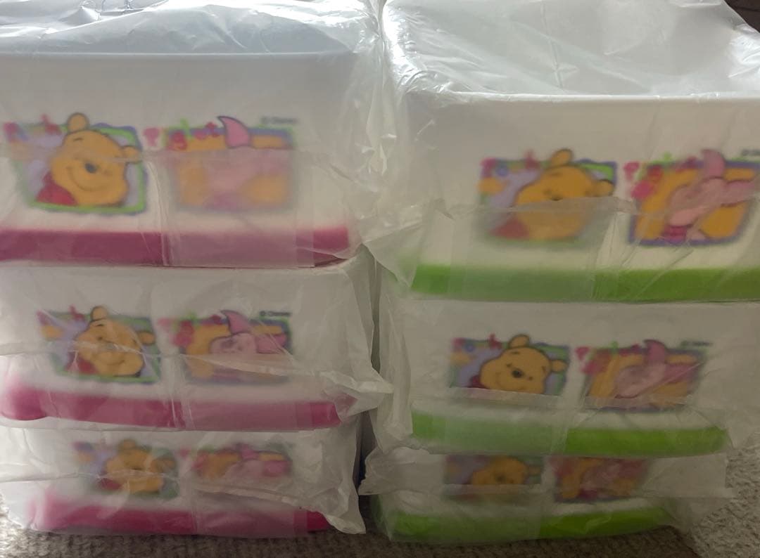 タッパーウェア　プーさん　2個×6セット