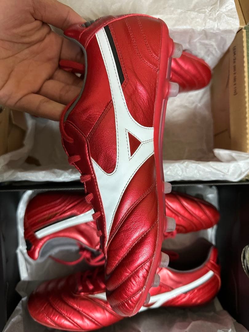 ミズノ　サッカースパイク　モレリア　AGのみ