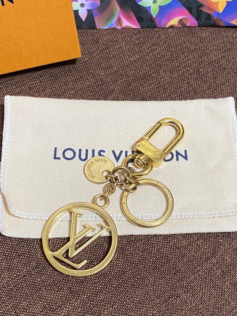 ルイヴィトン LV サークル キーリング キーホルダー ゴールド
