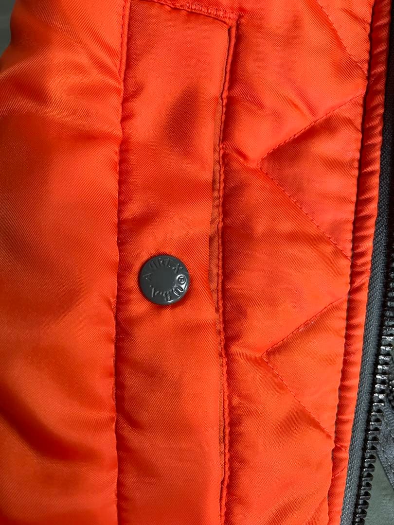 よっです！MA-1 フライトジャケット ミリタリー カーキ AVIREX