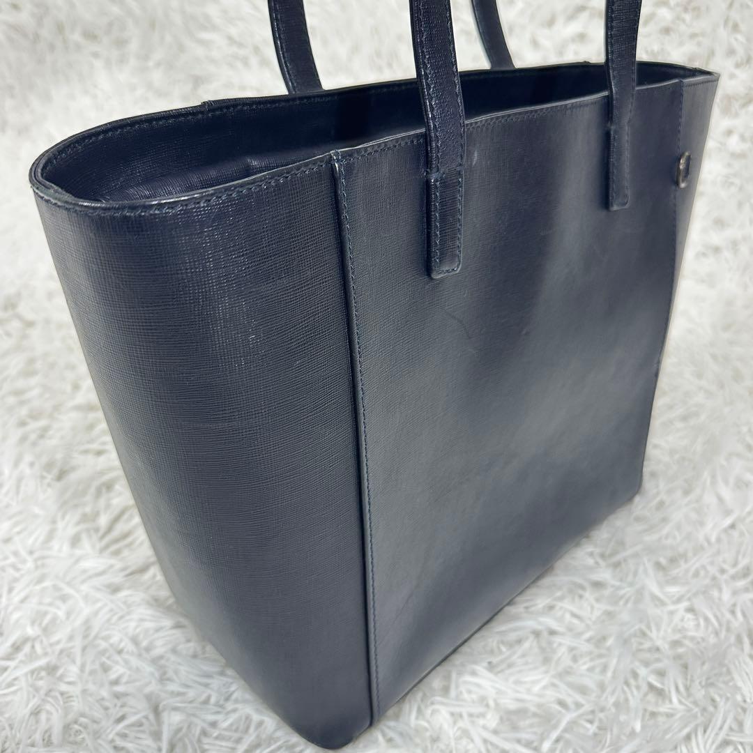 【マザーハウス】レザー トートバッグ 底鋲 A4可 肩掛け 通勤 通学