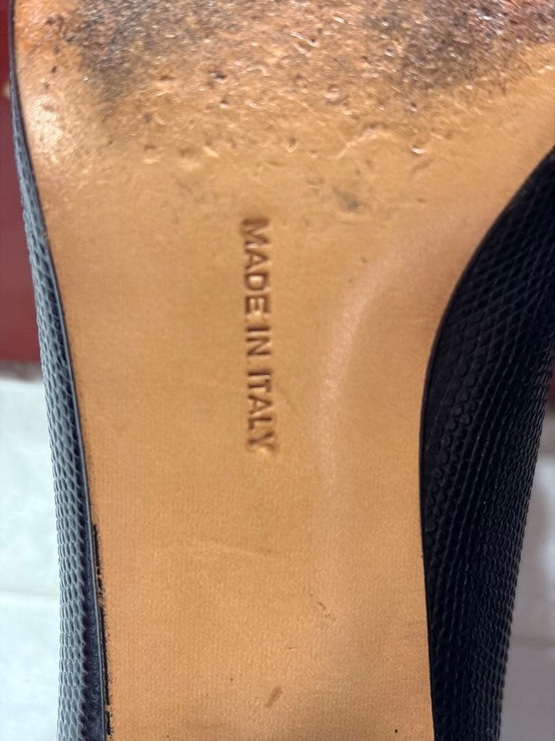 #美品Salvatore Ferragamo 型押しレザー ブラックパンプス#7