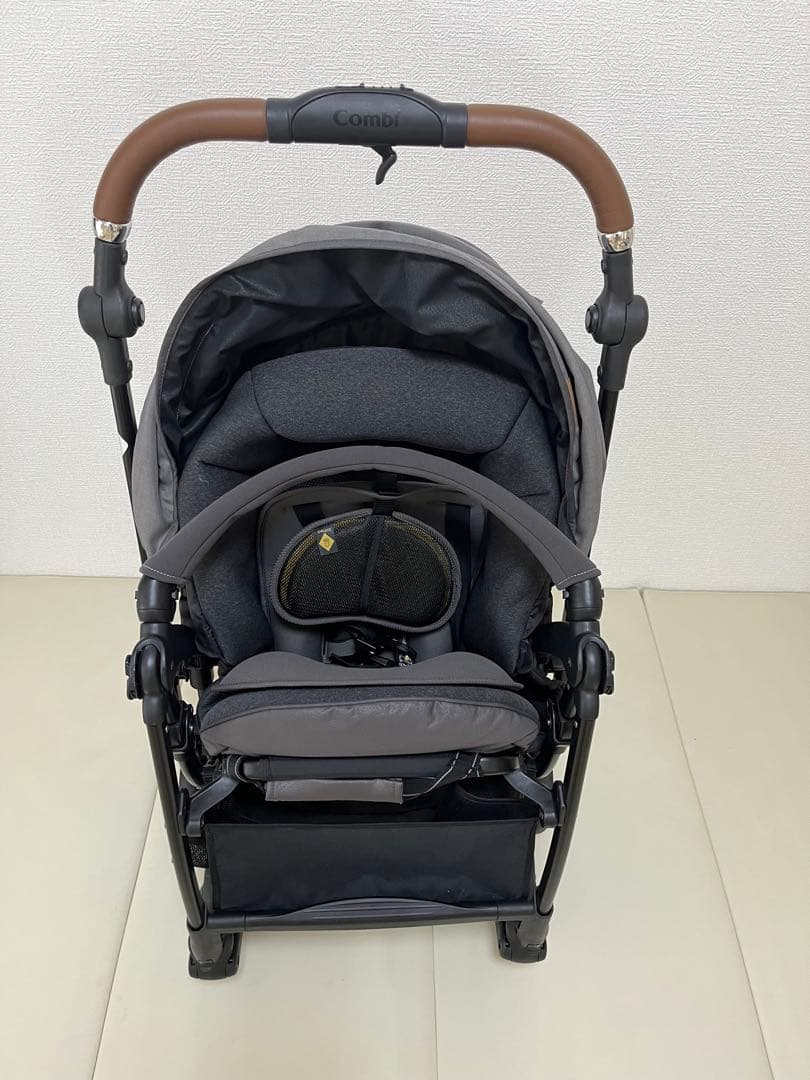 【つる】Combi スゴカル　ベビーカー