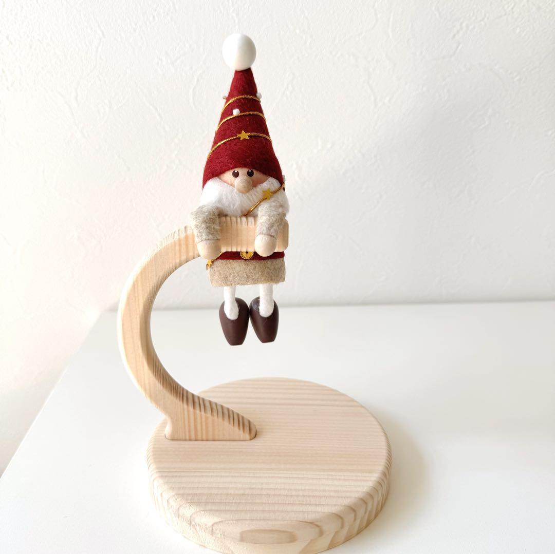 お品切れの〈★te-nori限定＞ノルディカニッセ　ぶら下がりサンタ＆スタンド