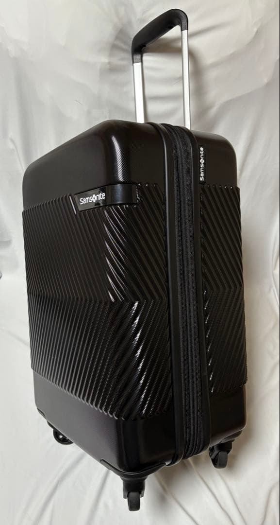 キクリンSamsonite ブラックキャリーケース