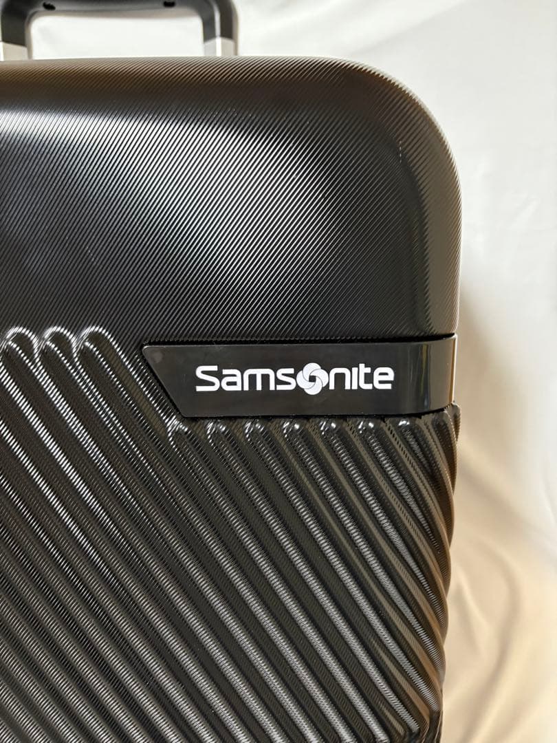 キクリンSamsonite ブラックキャリーケース