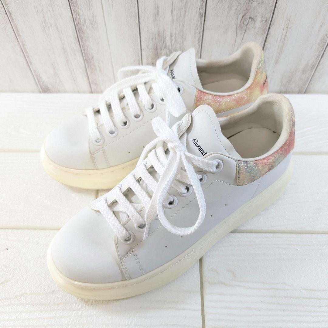 Alexandre McQueen 厚底 まだら模様グリッター入 白スニーカー