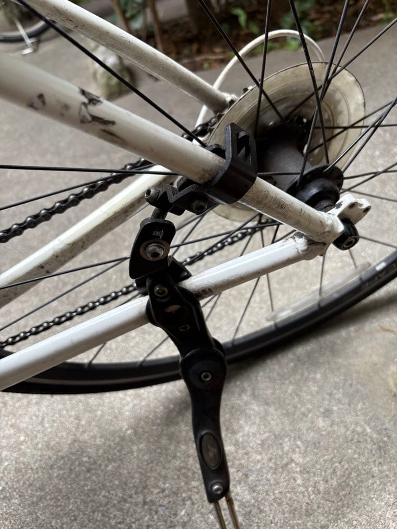 凛GIANT クロスバイク ホワイト エスケープR3 【付属品付き】