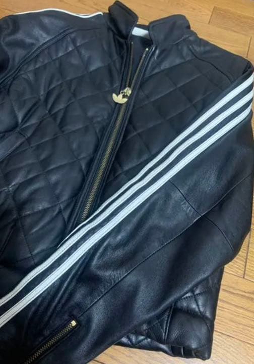 アディダス レザージャケットadidas