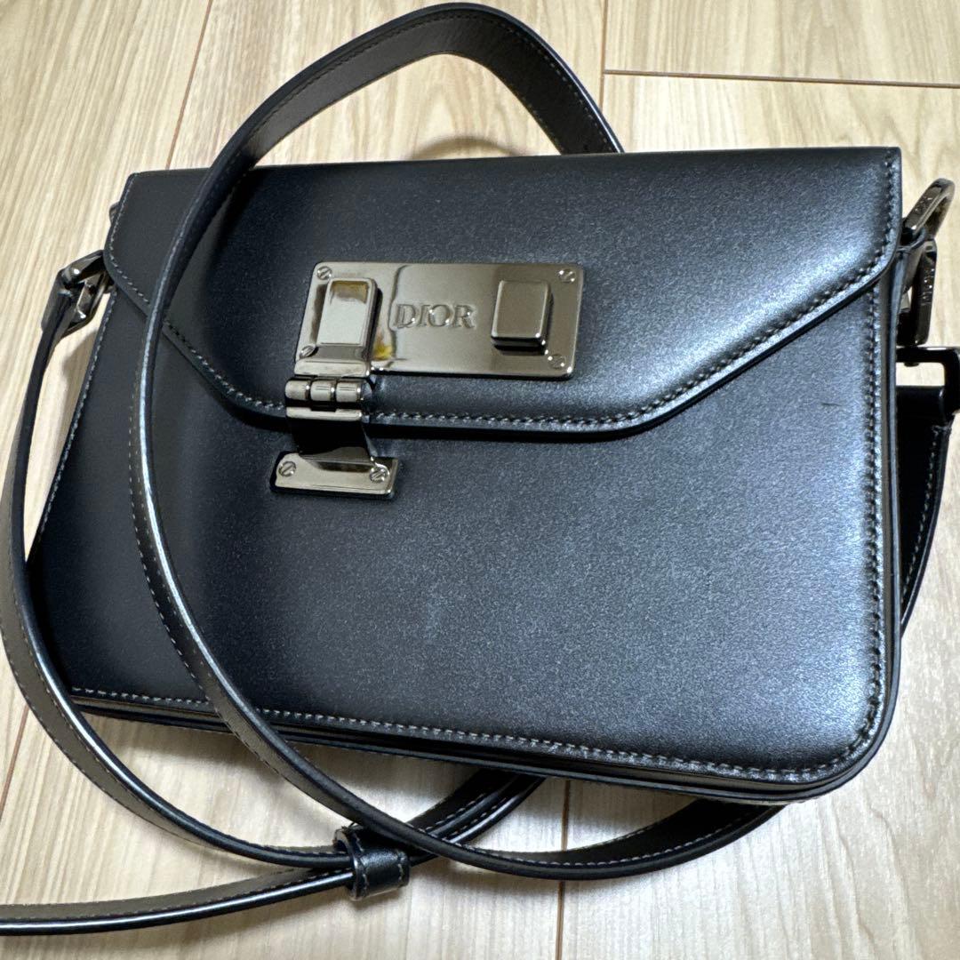 Dior ブラックレザー メッセンジャーバッグ
