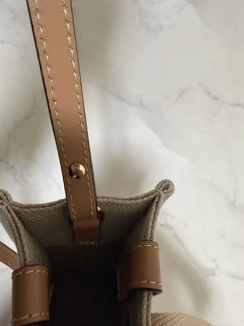 あま　Chloe WOODY SMALL トートホワイト✕ベージュ