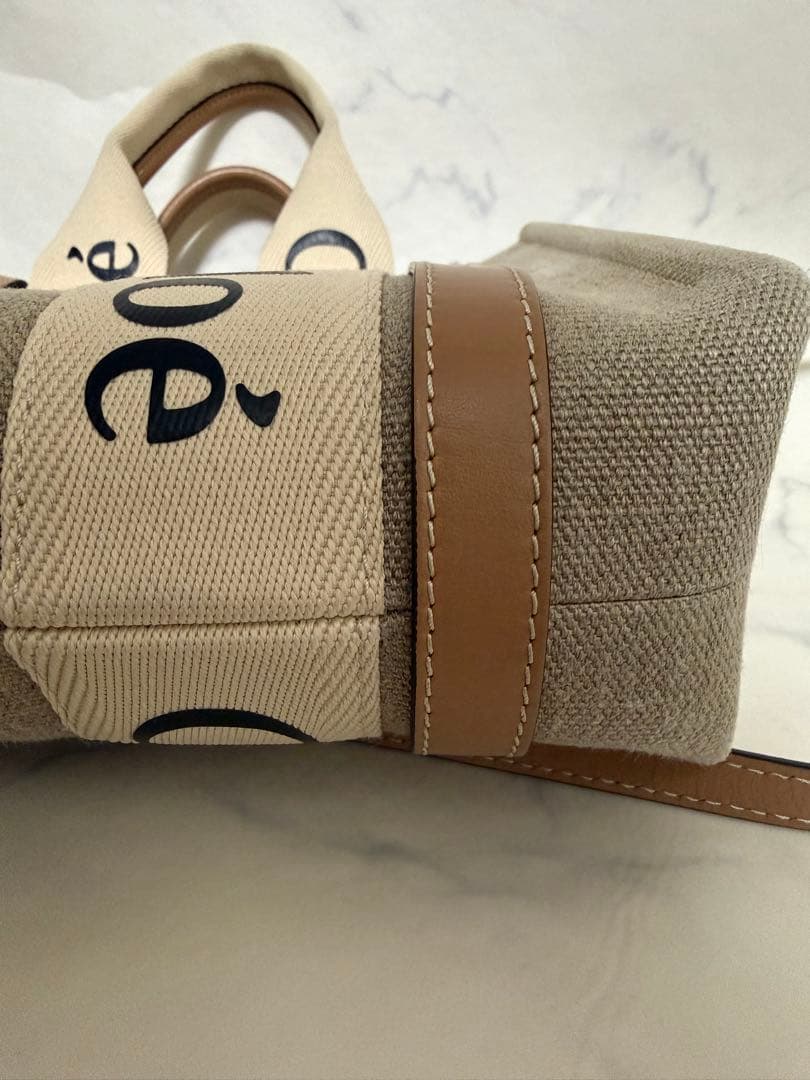 あま　Chloe WOODY SMALL トートホワイト✕ベージュ