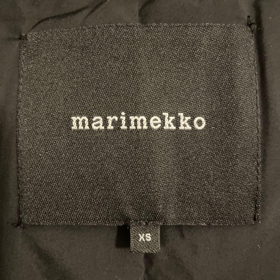 マリメッコ　ダウンコート　サハライタライタ柄