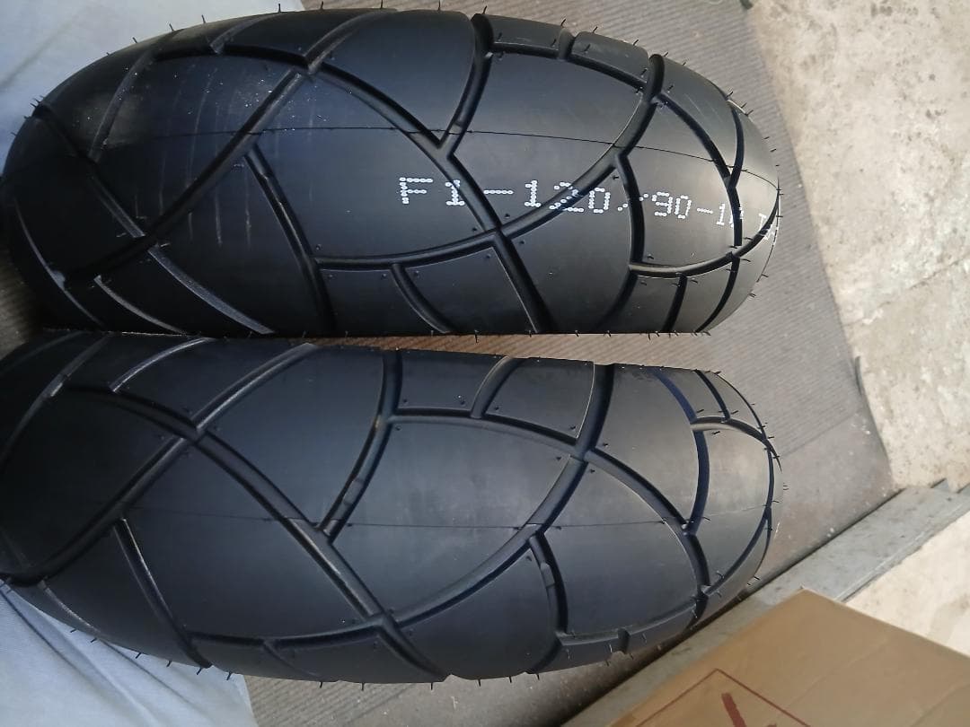 ズーマータイヤ前後セット 130/90-10 120/90-10