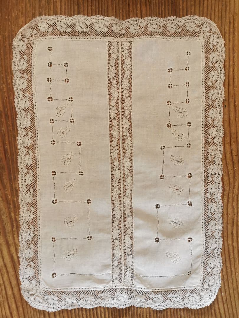 アンティークフランス 葉のアップリケ刺繍ランナー ノルマンディーレース ランナー