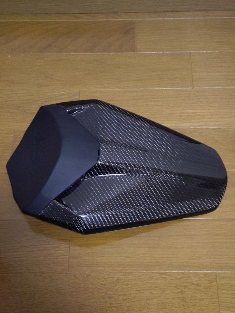 訳あり ZX-25R ドライカーボンシングルシートカバー