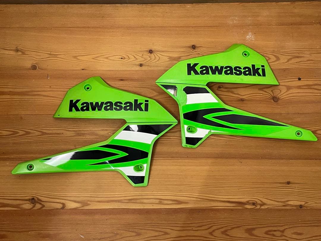 Kawasaki KLX250 2008純正シュラウド フェンダー等　外装セット