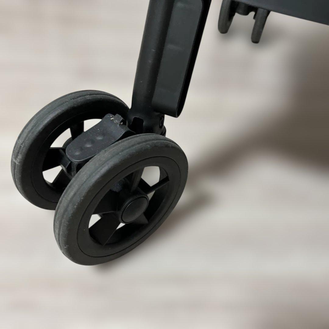 美品　アプリカ　Aprica マジカルエアー　グリーン