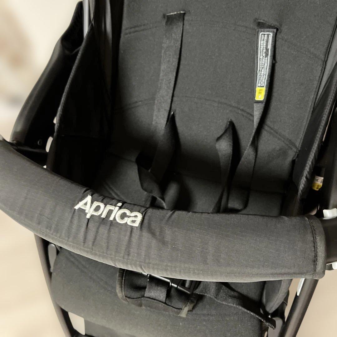 美品　アプリカ　Aprica マジカルエアー　グリーン