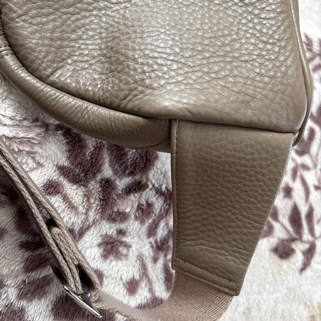 ペッレモルビダPELLE MORBIDA ボディバッグMaiden Voyage