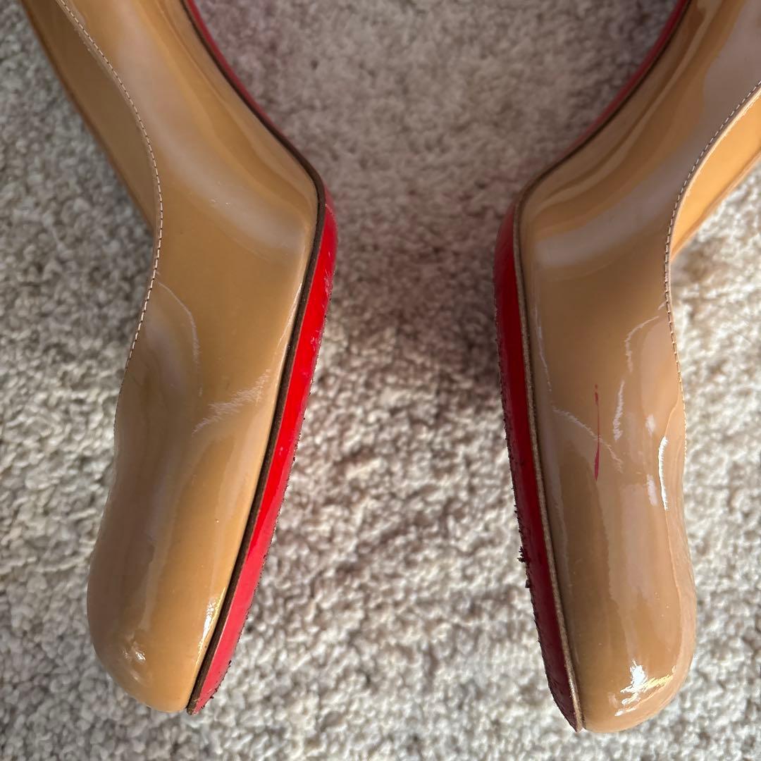 【難あり値下げ】クリスチャンルブタン　ベージュ　パンプス　39