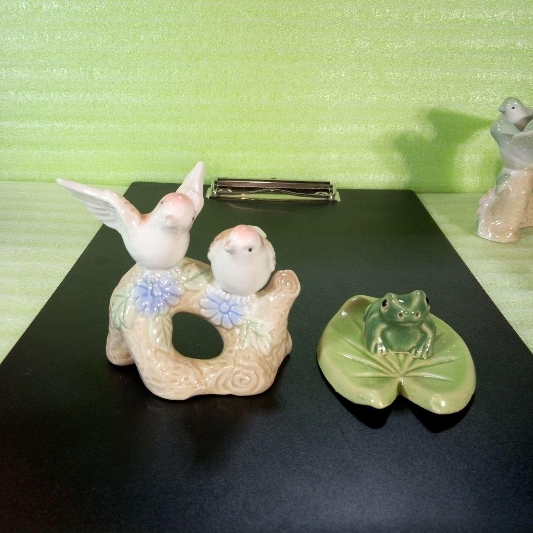 ニャオ　鳩と思われる置物3個とカエルの置物1個　4個セット