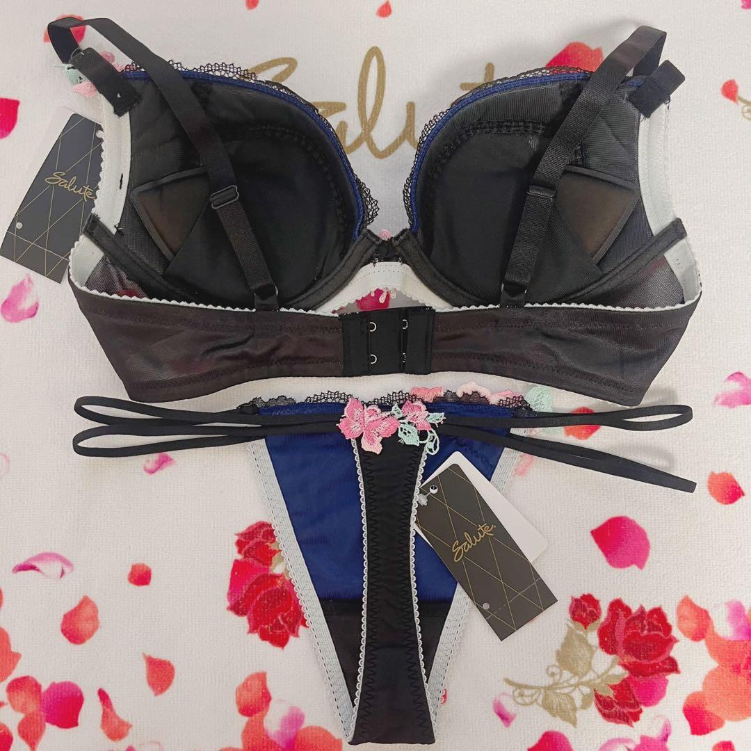 ワコール　サルート ブラジル 66G　BL フロントエックスブラ　ソング　M