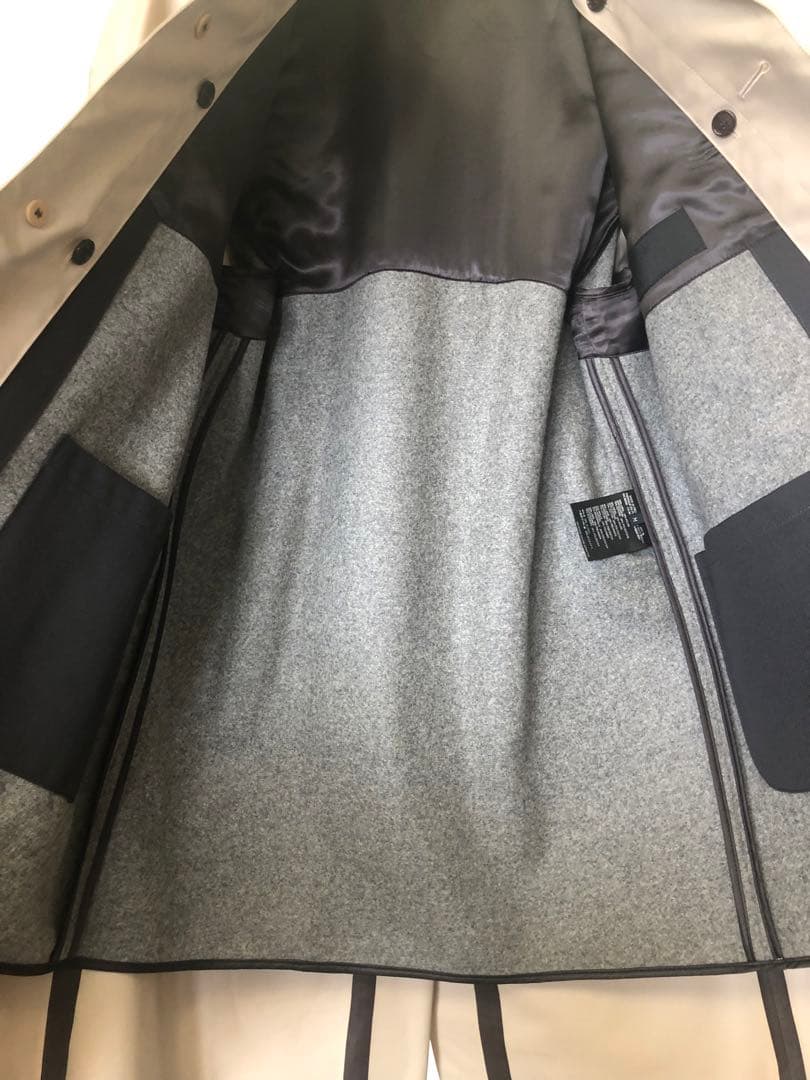 お値下げしました‼️PRADA ベージュ 防水　防風ステンカラーコート