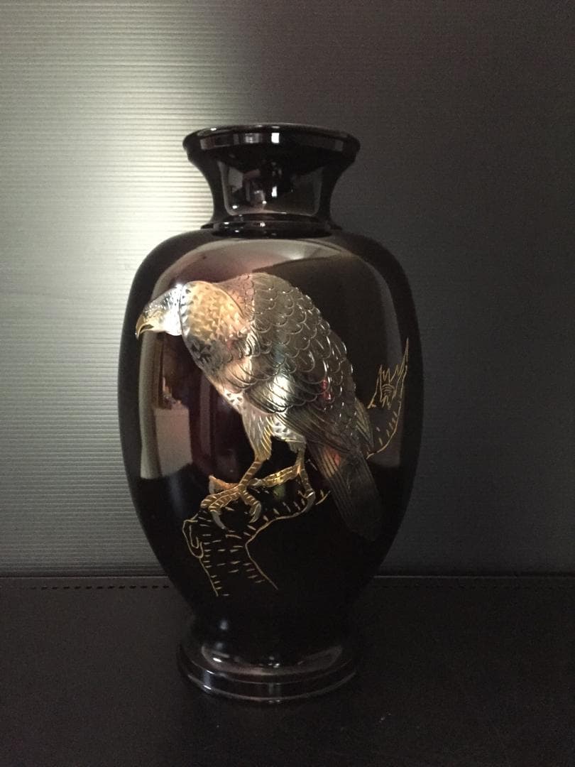 昭和レトロな花瓶　12号花瓶　鷹　新品未使用　年代物