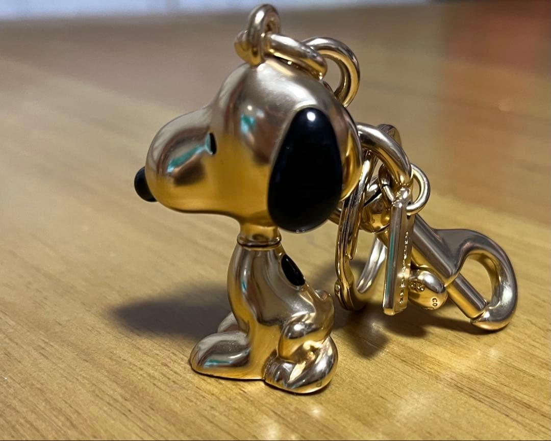 【Nori】COACH スヌーピー ゴールドキーホルダー