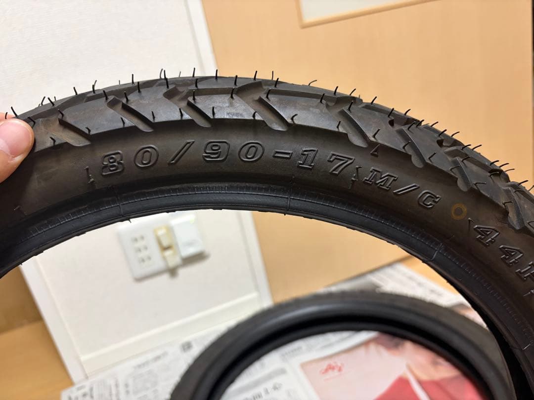 ハンターカブ 純正タイヤ前後、チューブセット80/90-17