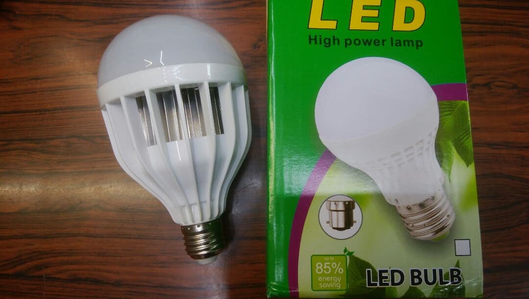 LED15w 150w相当　電球　100個