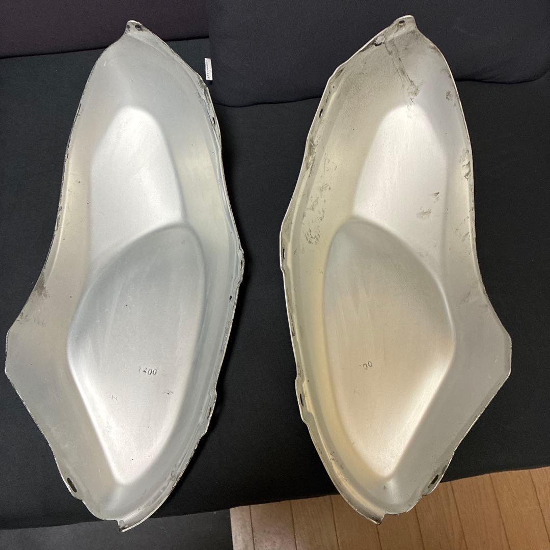 XSR900(RN56J)タンクカウル