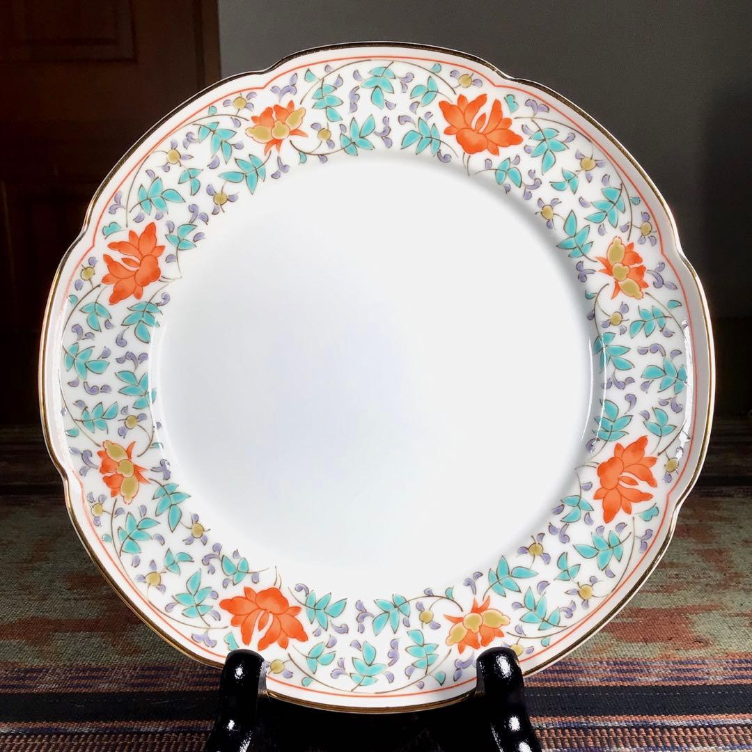 美濃焼　前畑陶器　『花唐草』　お茶茶碗　5客　中皿　5枚