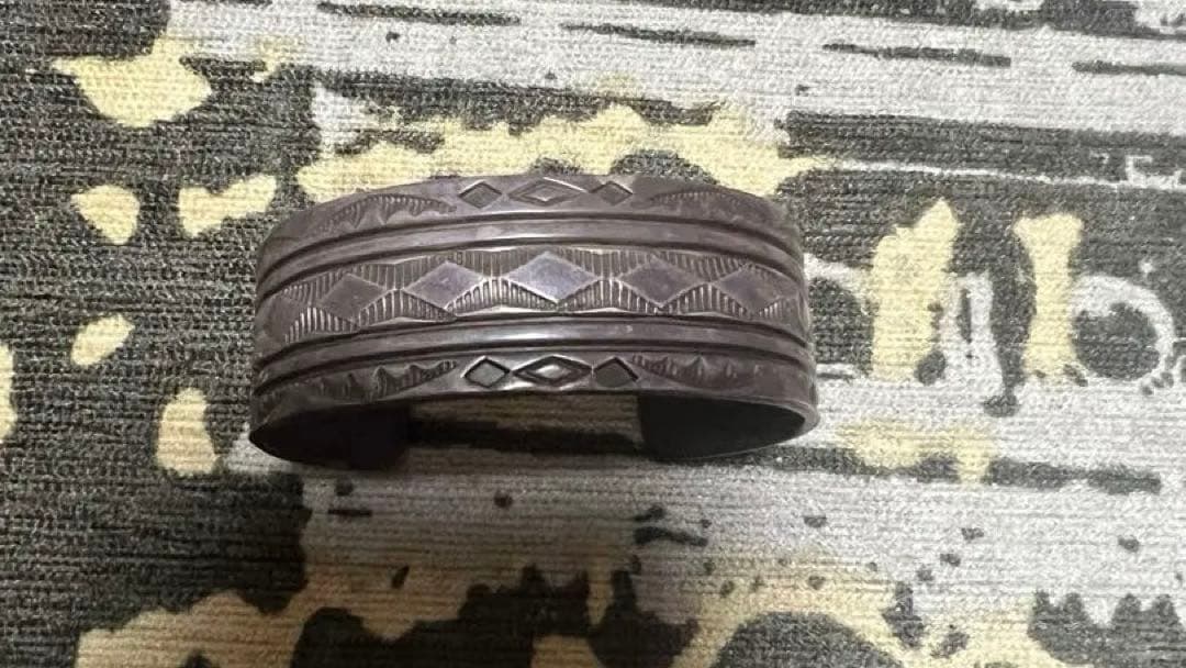 ブルースモーガン シルバーバングル Indian Jewely スタンプワーク