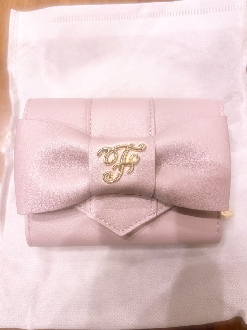 メゾンドフルール 財布 新品