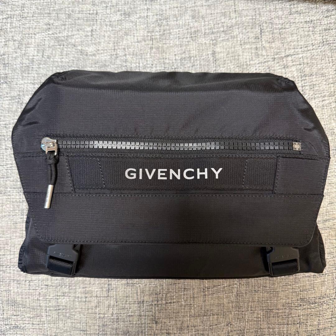 GIVENCHY Gトレック メッセンジャーバッグ