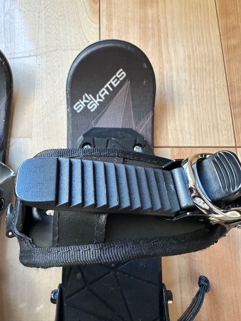 正規品 SKI SKATES ブラック リーシュと専用Wax付