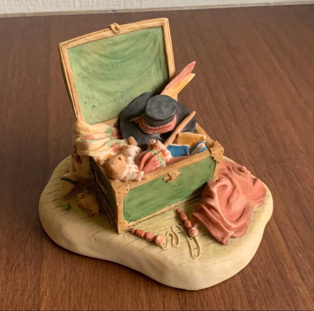 おもちゃ箱 のばらの村のものがたり ブランブリーヘッジ フィギュリン 置物