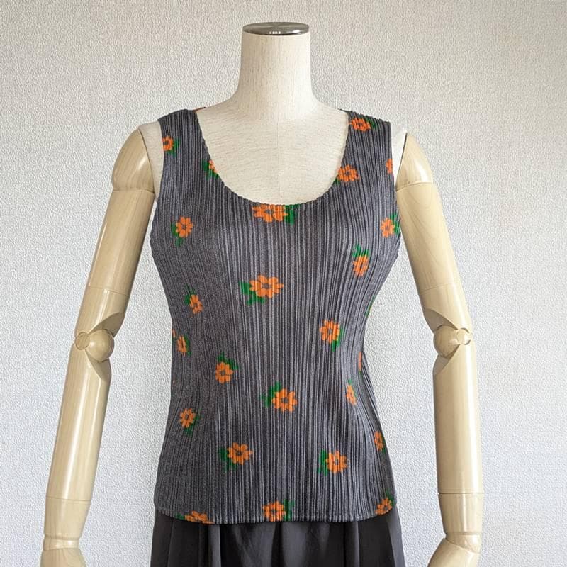 イッセイミヤケ◆PLEATS PLEASE◆タンクトップ◆♯3(7233)