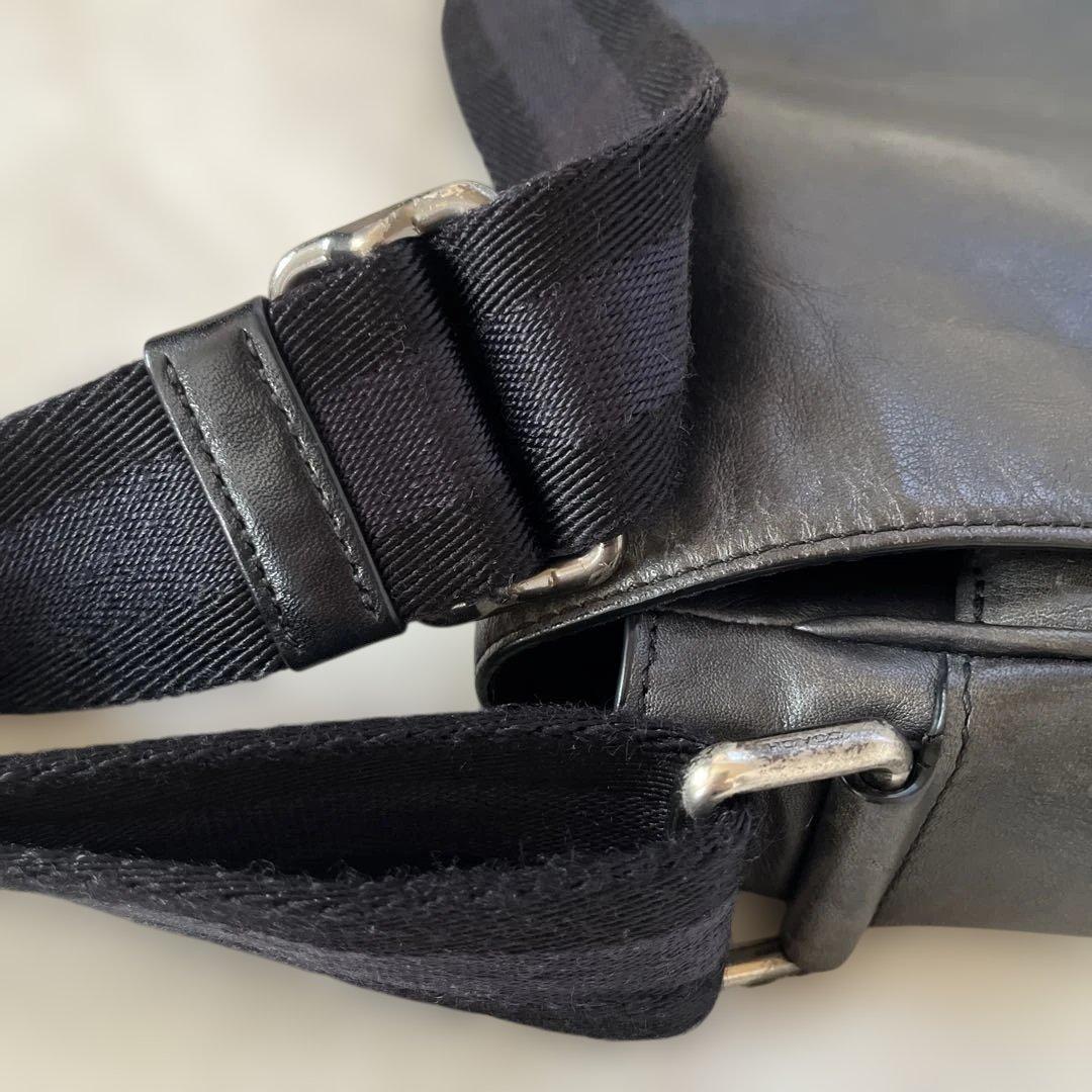 coachコーチ メッセンジャーバッグ ロゴ型押し 斜め掛け レザー
