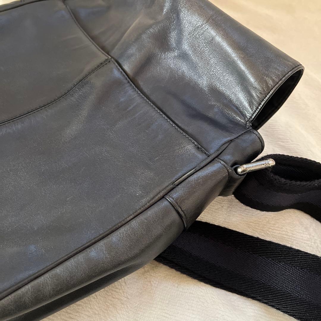 coachコーチ メッセンジャーバッグ ロゴ型押し 斜め掛け レザー