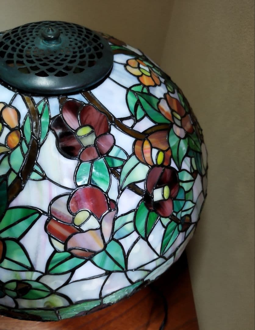 ステンドグラスランプ　椿