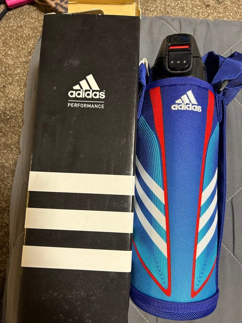 adidas 水筒 ステンレス製　タイガー　レア　希少
